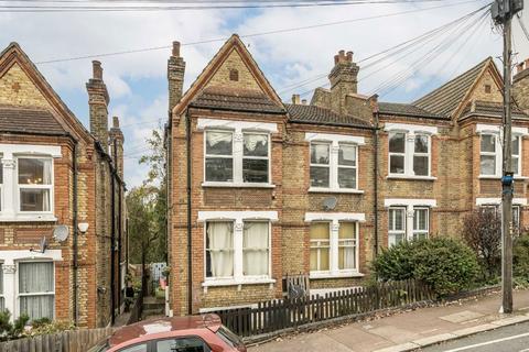 2 bedroom flat for sale, Montem Road, London SE23