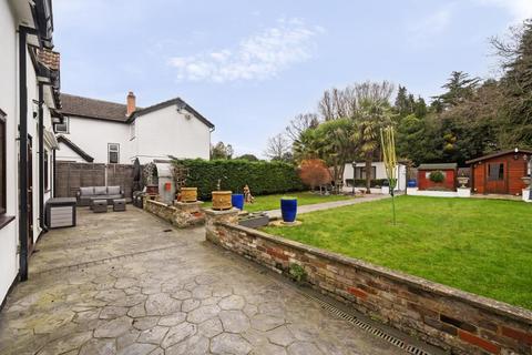 The Briars Church Lane, Wexham, Slough, SL3 6LE