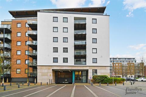 1 bedroom apartment to rent, Medland House, Branch Road, London, E14