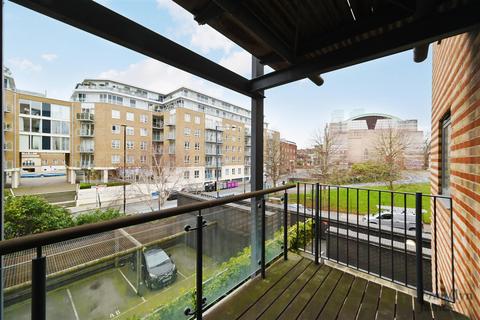 1 bedroom apartment to rent, Medland House, Branch Road, London, E14