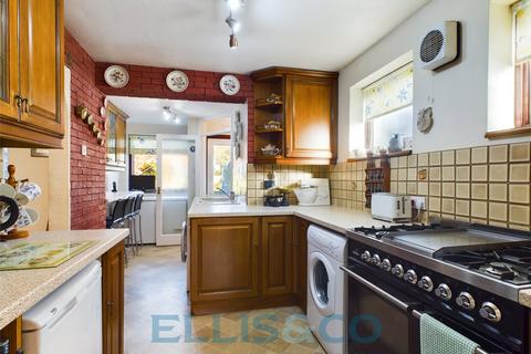 3 bedroom semi-detached house for sale, Walton Road, Tonbridge, Kent, TN10