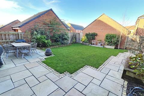 4 bedroom detached house for sale, Palmer Avenue, Bottesford, Leicestershire