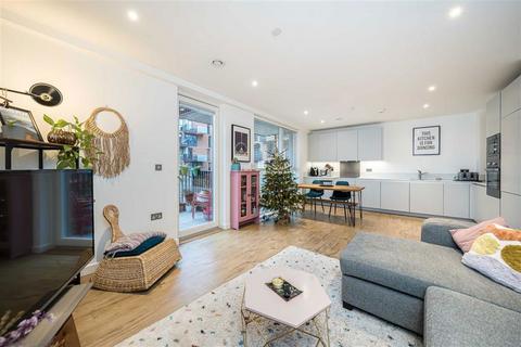 2 bedroom flat for sale, Danson Mews, London SE17