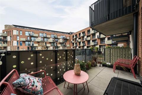 2 bedroom flat for sale, Danson Mews, London SE17