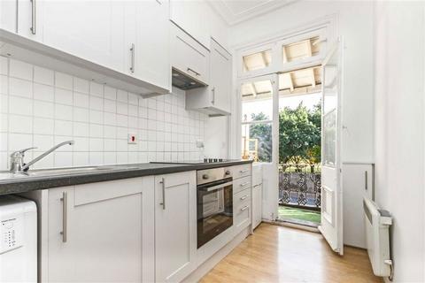 undefined, Park Road, Teddington TW11