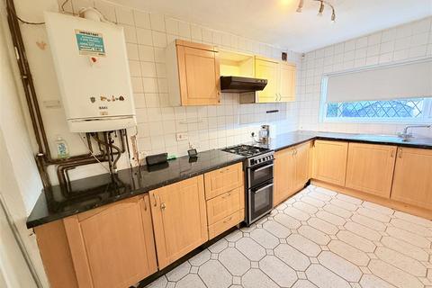 3 bedroom house to rent, Heathfield Road, Nottingham NG5