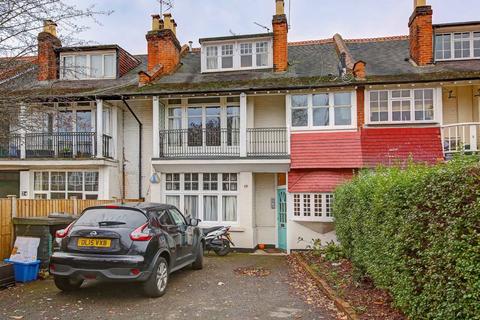 2 bedroom flat to rent, Elmers Drive, Teddington TW11