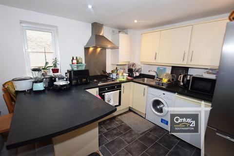 2 bedroom flat to rent, Cobden Avenue, SOUTHAMPTON SO18