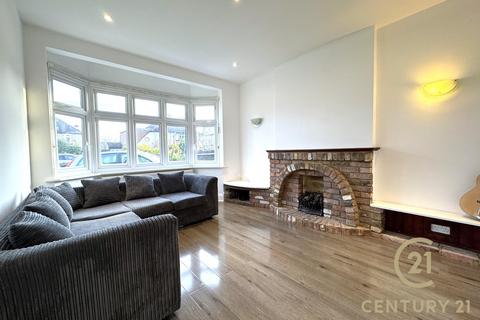 3 bedroom detached house to rent, Cuddington Avenue, WORCESTER PARK KT4