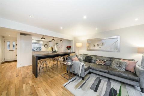 3 bedroom house for sale, Aulton Place, London SE11