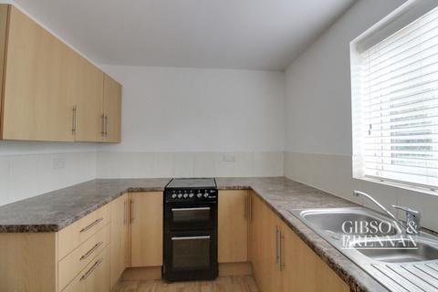 2 bedroom flat to rent, Waterville Drive, Basildon, SS16