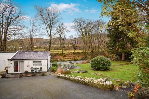 3 bedroom end of terrace house for sale, Caernarfon Road, Beddgelert