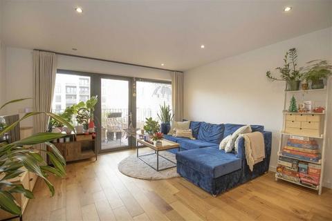 2 bedroom flat for sale, Eythorne Road, London SW9