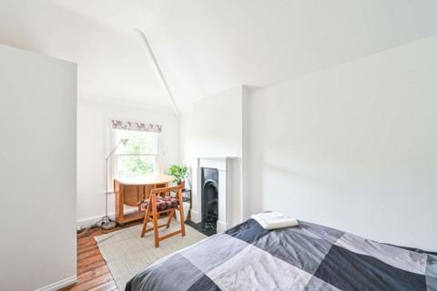 2 bedroom flat to rent, Fordwych Road West Hampstead NW2