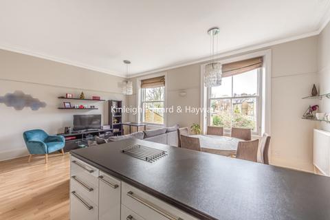 3 bedroom flat to rent, Priory Road South Hampstead NW6