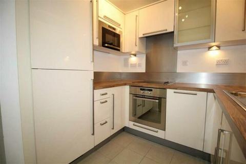 2 bedroom apartment to rent, New Road, Brentwood