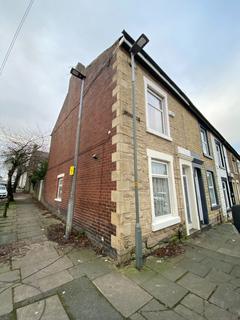 2 bedroom terraced house to rent, Clarence Street, Darwen