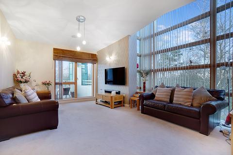 2 bedroom apartment for sale, Gibson Drive, Kings Hill, West Malling, ME19