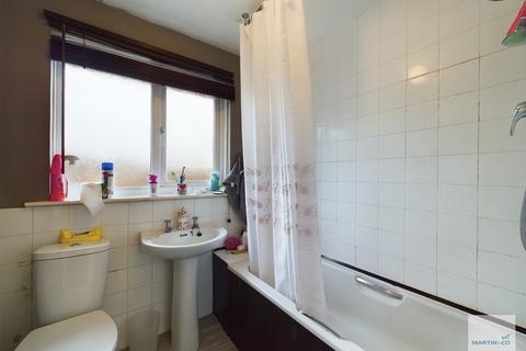 6 Birling Close, Nottingham, NG6 7FS