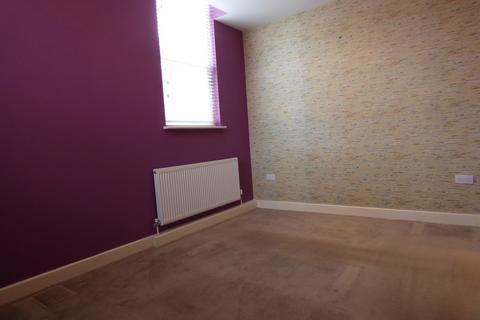 2 bedroom end of terrace house to rent, The Marlestones, Swindon SN1