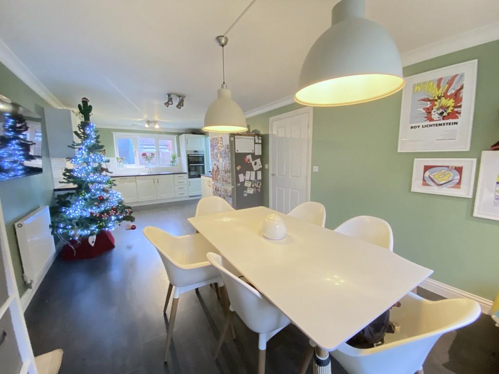 Open PLan Living Dining kitchen