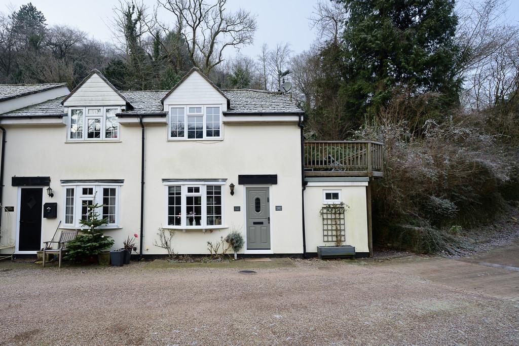 Snowdrop Cottage-2