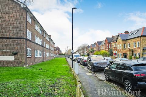 1 bedroom apartment to rent, Exbury Road, Catford