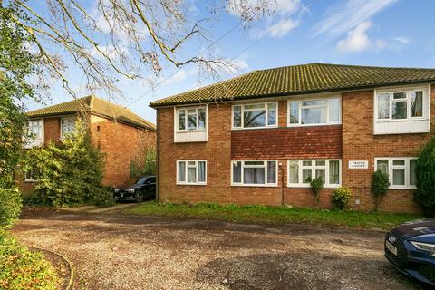 3, Priory Court Percy Road, Hampton, TW12 2PF