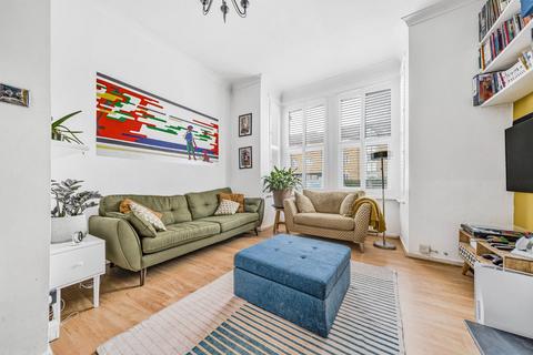 2 bedroom flat for sale, Brownhill Road, London, SE6 1AT