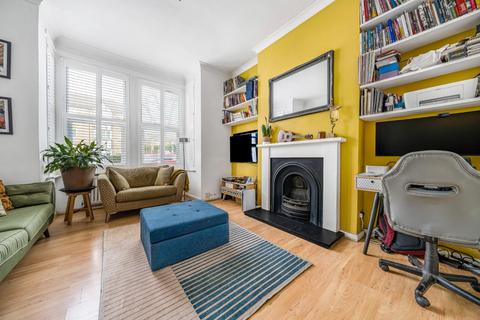 2 bedroom flat for sale, Brownhill Road, London, SE6 1AT