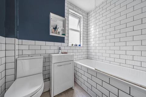 196a Brownhill Road, Catford, London, SE6 1AT