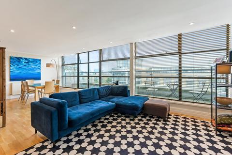 2 bedroom apartment for sale, Point Wharf Lane, Brentford, TW8