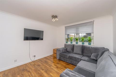 2 bedroom flat for sale, 7/2 Tower Place, Edinburgh, EH6