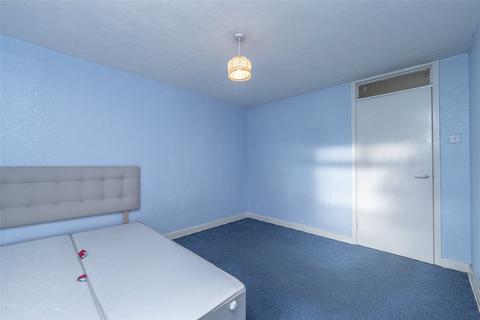 7/2 Calder Place, Edinburgh, EH11 4LR