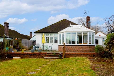 2 bedroom detached bungalow for sale, Woodlands Drive, Godstone