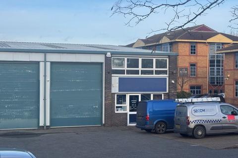 Warehouse to rent, Albert Drive, Burgess Hill