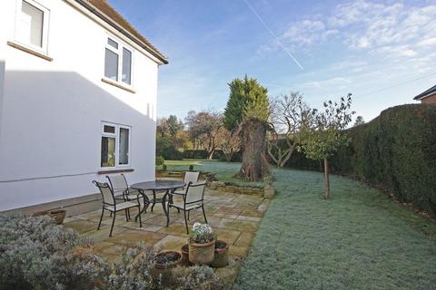 4 bedroom cottage for sale, Chobham, Surrey