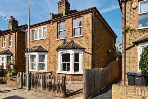 Dawson Road, Kingston Upon Thames, kT1