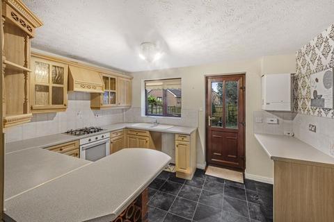 4 bedroom detached house for sale, Buckley Chase, Rochdale, OL16 4BD