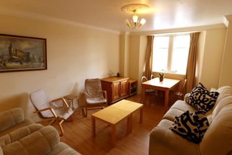 4 bedroom house to rent, Upper Gray Street, Edinburgh, EH9