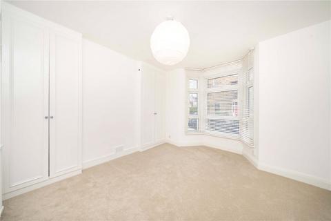 2 bedroom maisonette to rent, London W3