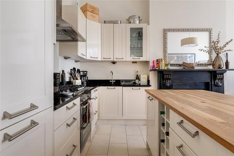 2 bedroom apartment to rent, London W14