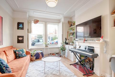 1 bedroom apartment for sale, London W4