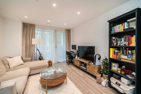 1 bedroom apartment for sale, London W3