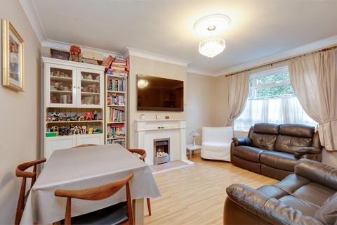 3 bedroom semi-detached house for sale, London W4