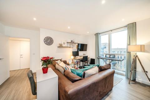 2 bedroom apartment for sale, London W3