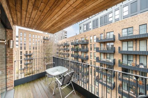 2 bedroom apartment for sale, London W3