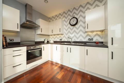 1 bedroom apartment for sale, London W4