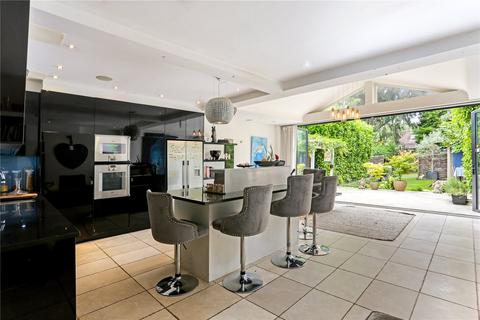 5 bedroom semi-detached house for sale, London W4