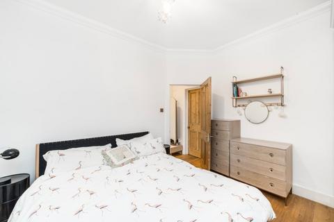 2 bedroom apartment to rent, London W7